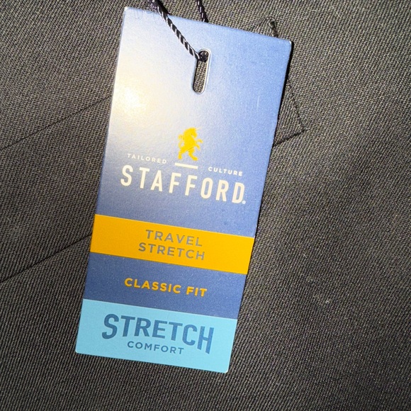 Stafford Classic Fit, Travel Stretch Black Men's Sport Coat - Picture 3 of 11